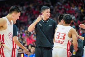 乐鱼官网-包含集结日广东宏远调整名单以备英超，单刀错失环节打磨，目标明确，训练强度明显提升的词条